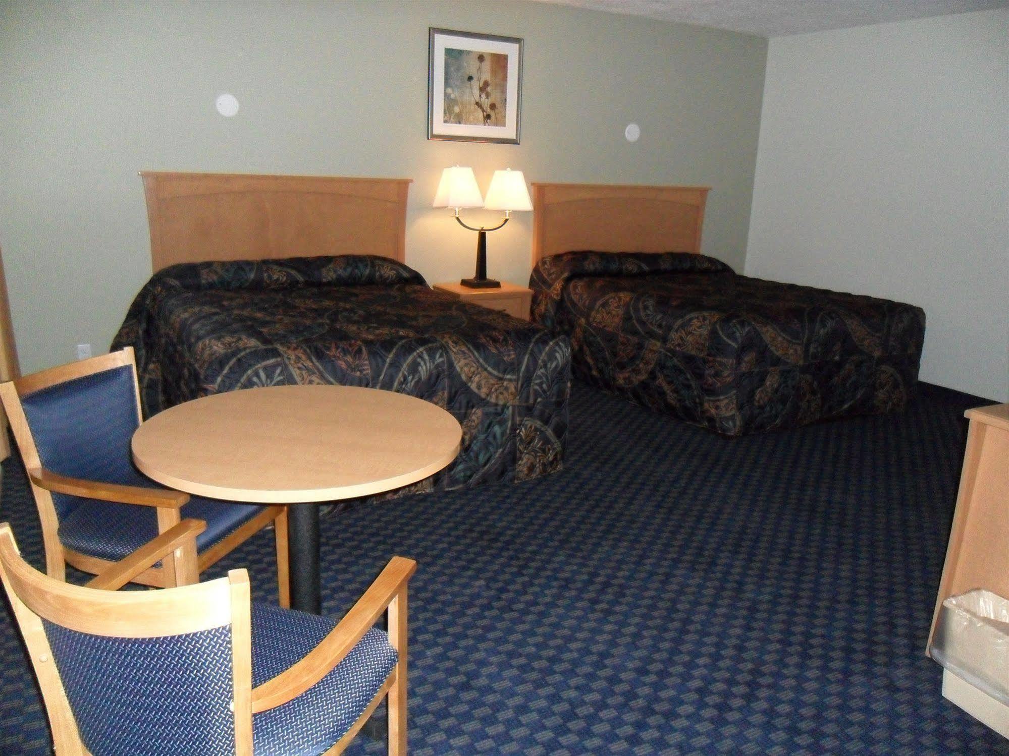 Westway Inn Motel Neepawa Экстерьер фото