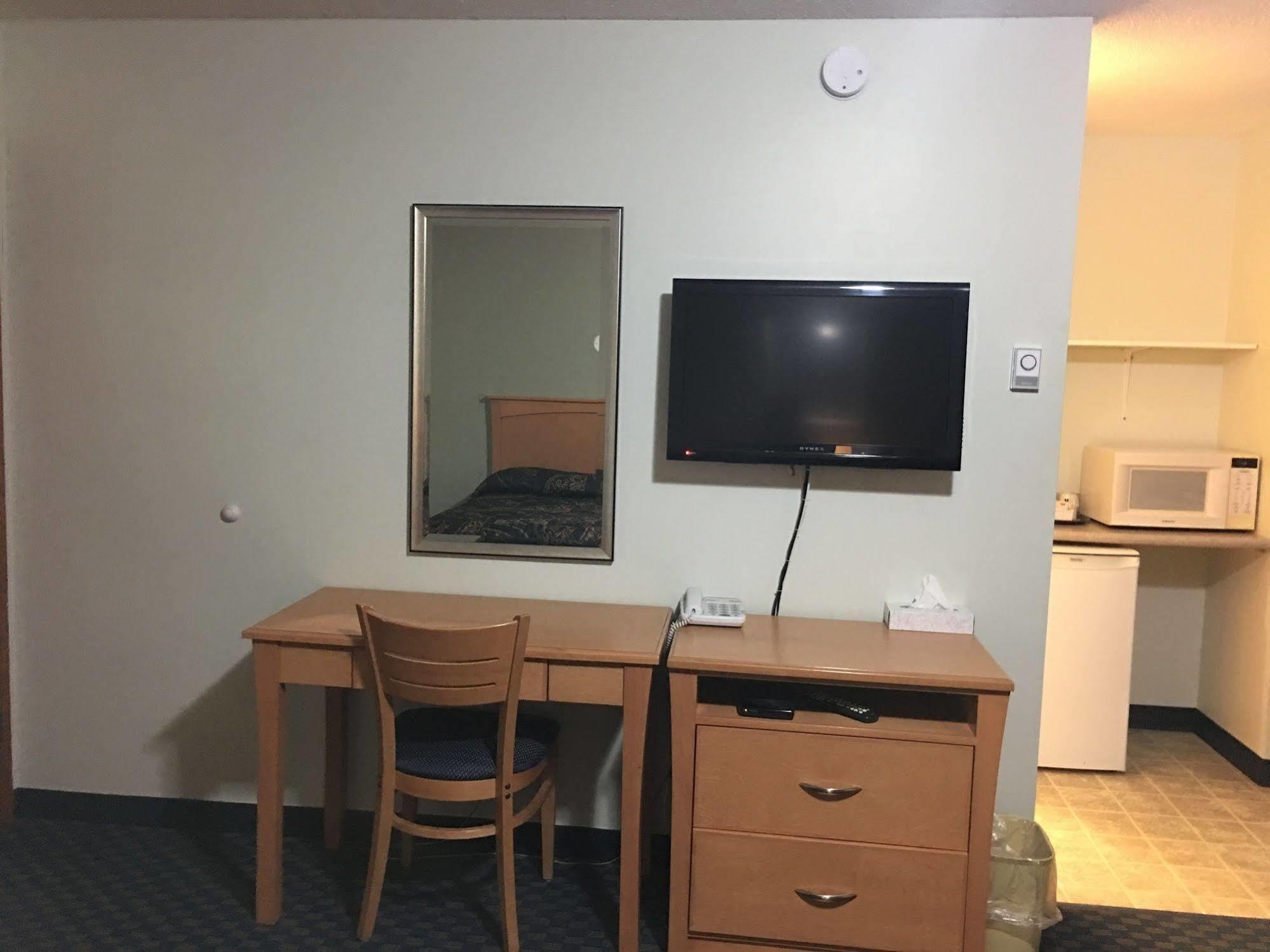 Westway Inn Motel Neepawa Экстерьер фото